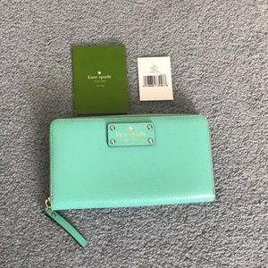Kate Spade Wellesley Neda wallet in Fresh air